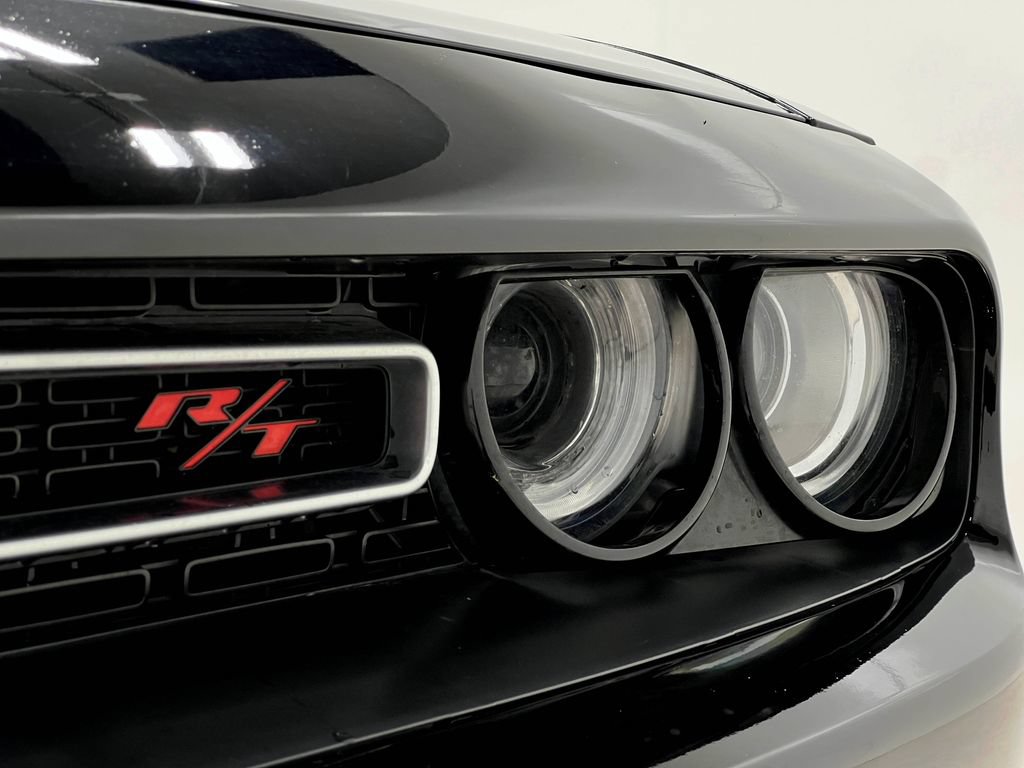 Used 2018 Dodge Challenger R/T w/ Performance Handling Group RWD image 42