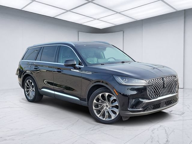 Used 2025 Lincoln Aviator Reserve w/ Illumination Package RWD image 1