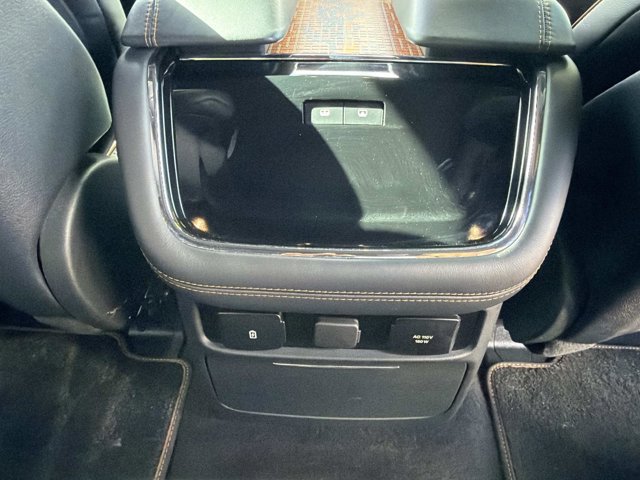 Certified 2024 Lincoln Navigator Black Label image 25
