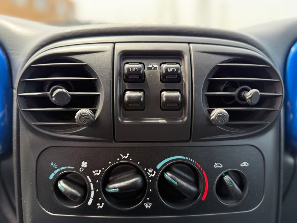 Used 2005 Chrysler PT Cruiser GT FWD image 30