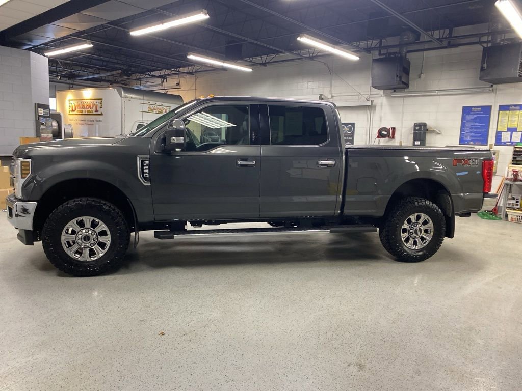 Used 2019 Ford F250 Lariat w/ Chrome Package image 4