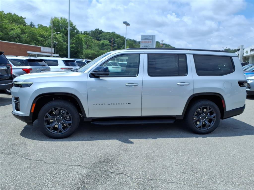New 2026 Jeep Grand Wagoneer Limited w/ 8-Passenger Seating Package AWD/4WD image 7
