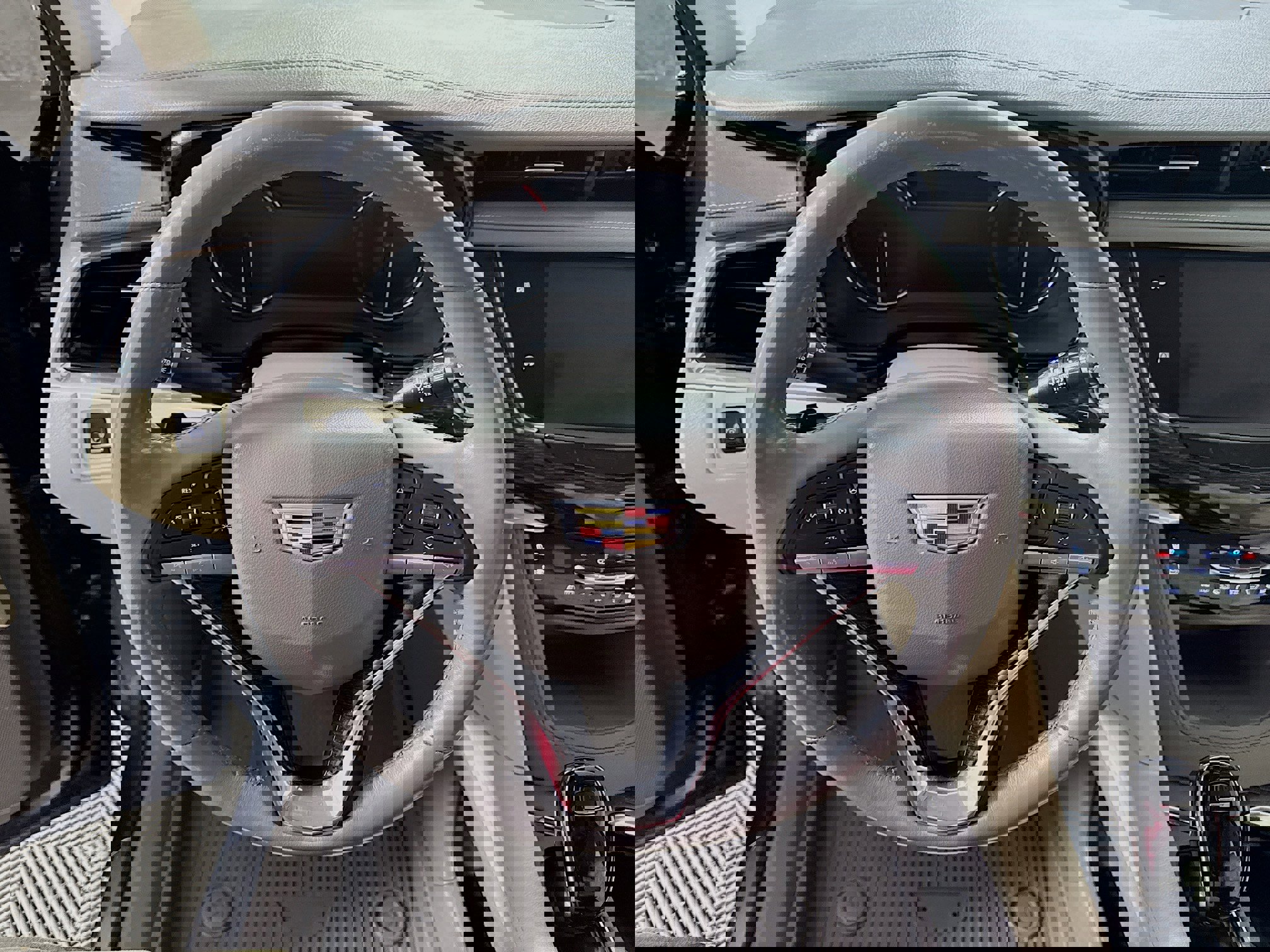 Used 2020 Cadillac XT6 Premium Luxury image 15