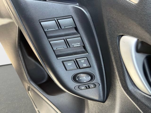 Used 2020 Honda Fit LX image 16