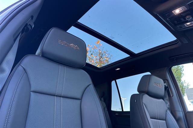 New 2026 Chevrolet Tahoe High Country image 18