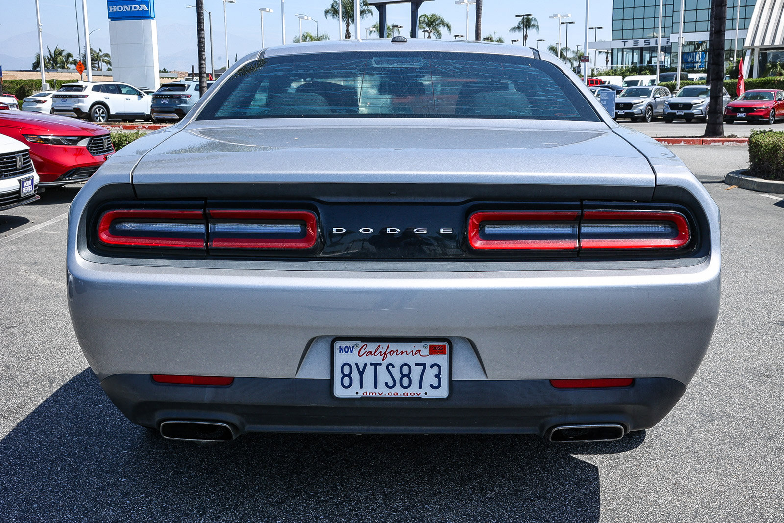 Used 2016 Dodge Challenger SXT image 6