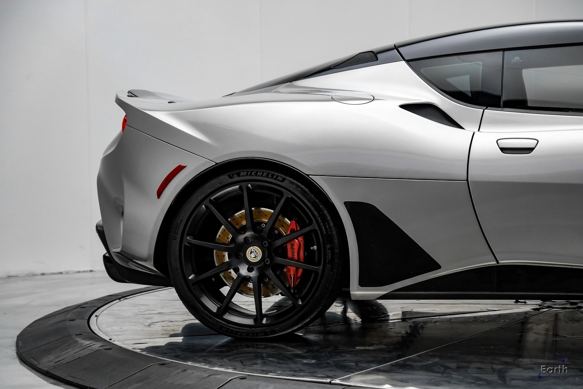 Used 2021 Lotus Evora image 16