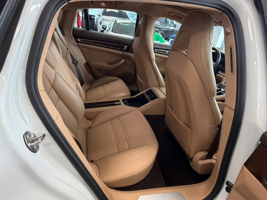 Used 2017 Porsche Panamera Turbo image 30