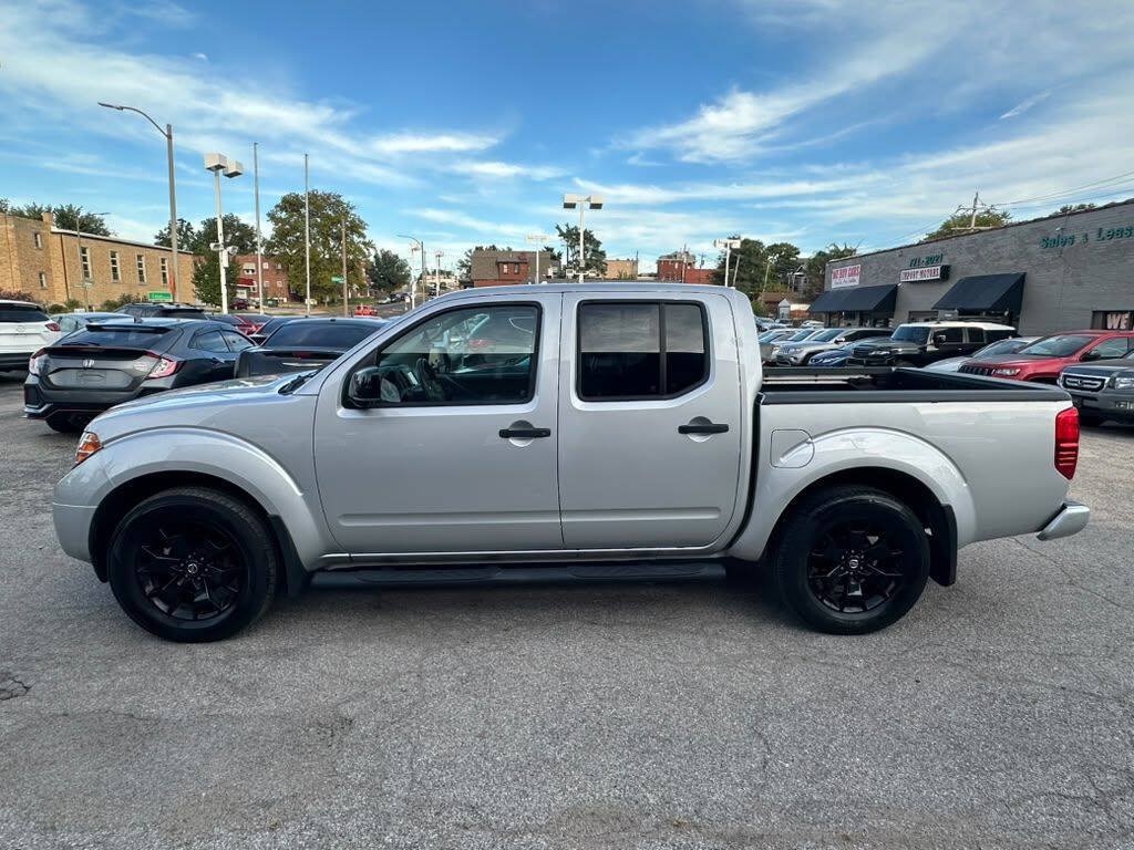 Used 2020 Nissan Frontier SV w/ Midnight Edition Floor Mats RWD image 5