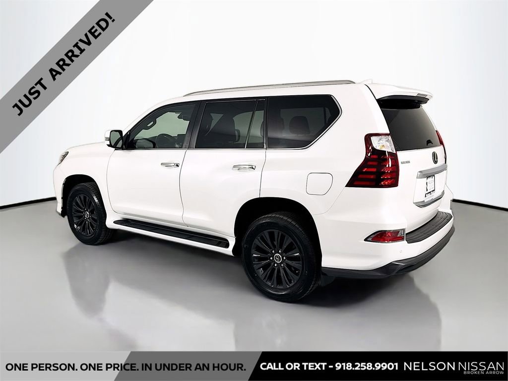 Used 2022 Lexus GX 460 Luxury w/ Sport Design Package image 7