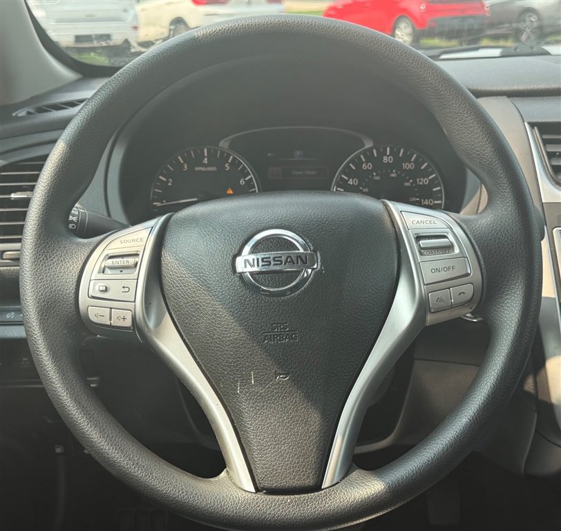 Used 2017 Nissan Altima 2.5 S w/ Power Driver Seat Package FWD image 10