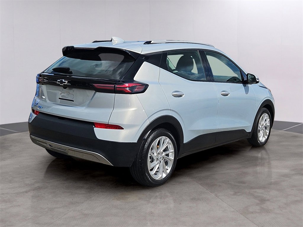 Certified 2023 Chevrolet Bolt EUV LT image 4