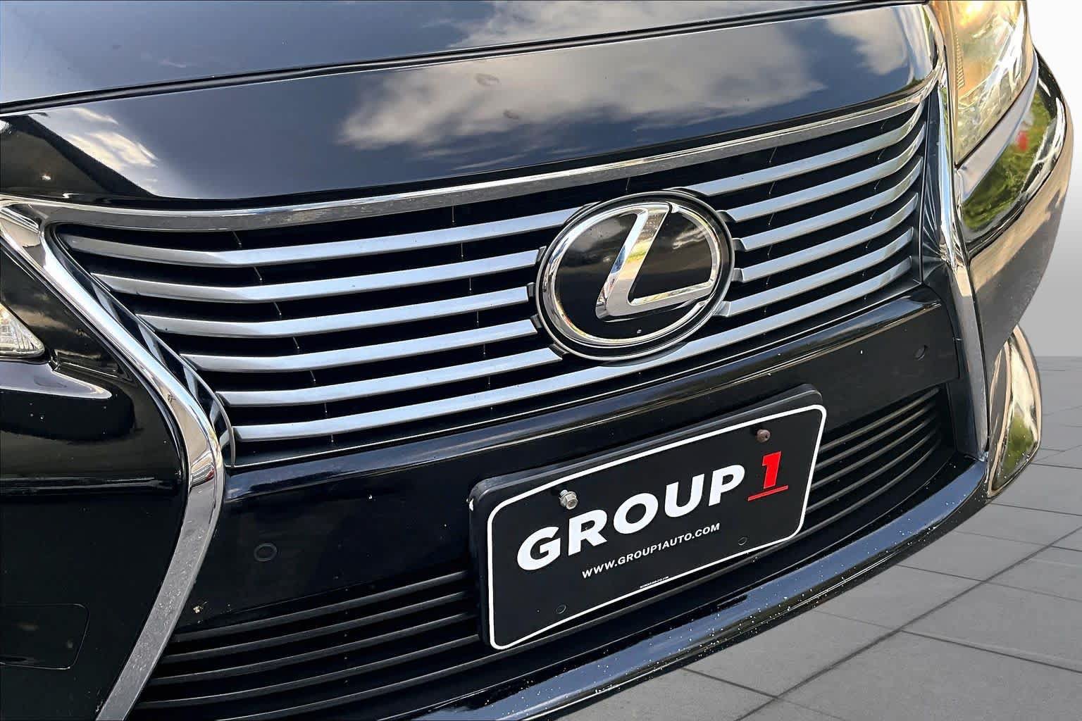 Used 2015 Lexus ES 350 w/ Premium Package FWD image 32