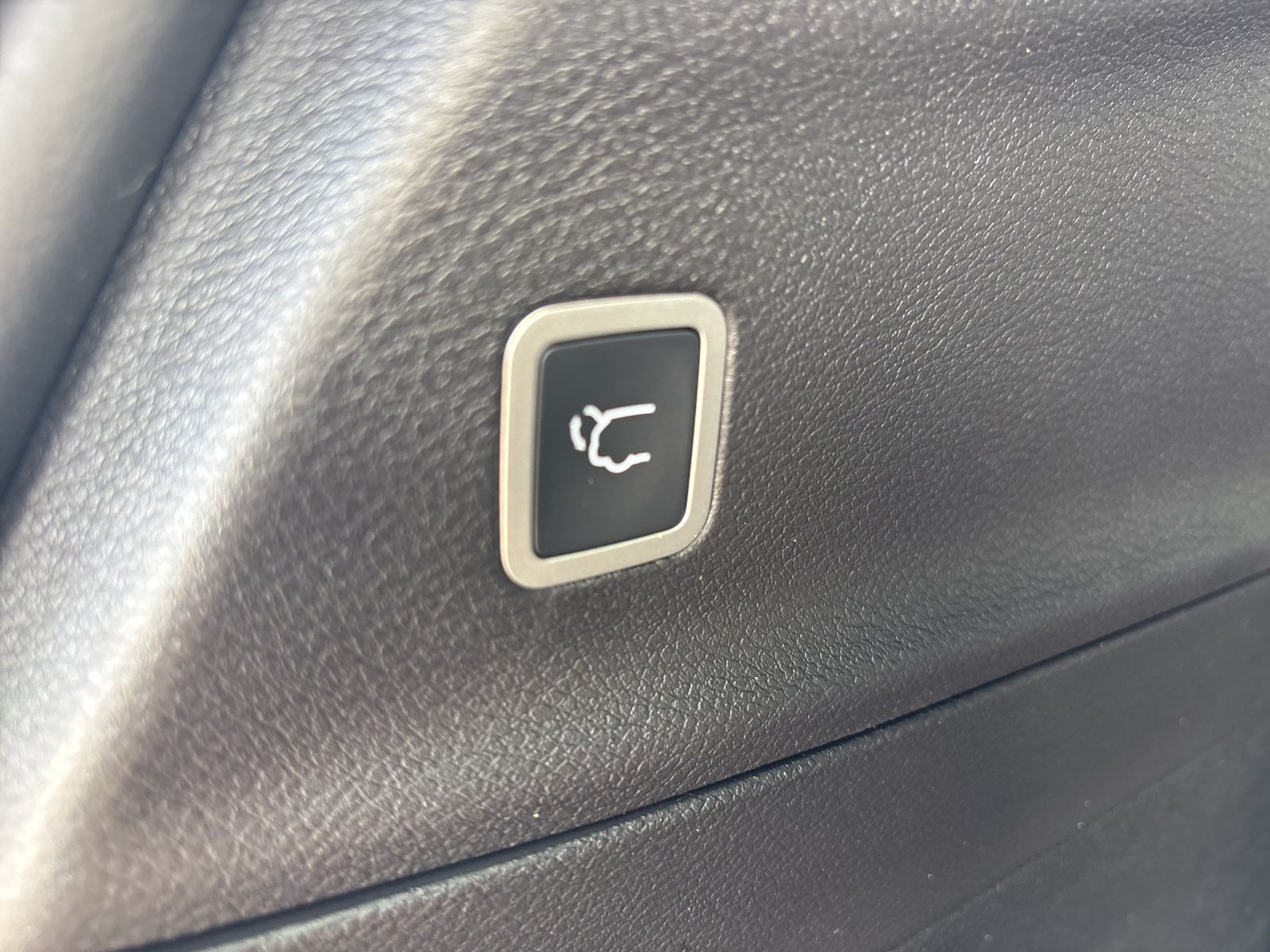 New 2026 Chrysler Pacifica Select w/ S Appearance Package FWD image 16