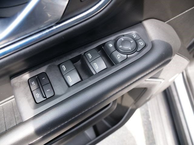 Used 2023 Chevrolet Tahoe LT w/ Luxury Package AWD/4WD image 17
