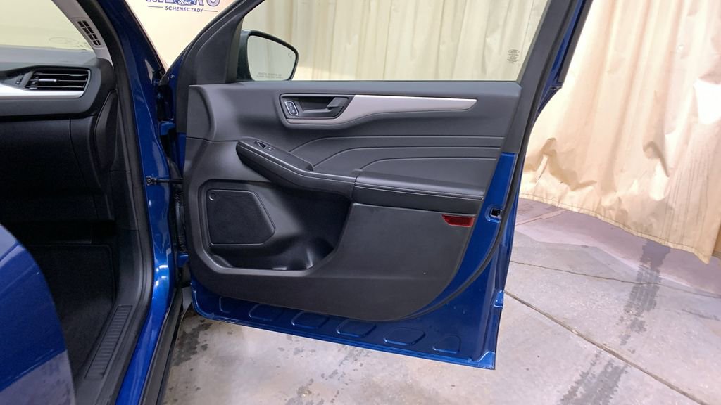 Certified 2022 Ford Escape SE w/ Convenience Package image 10