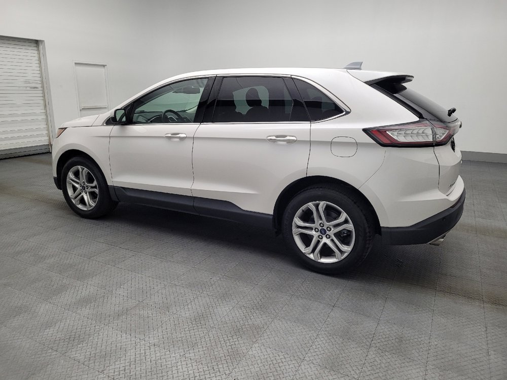 Used 2018 Ford Edge Titanium w/ Equipment Group 301A FWD image 3