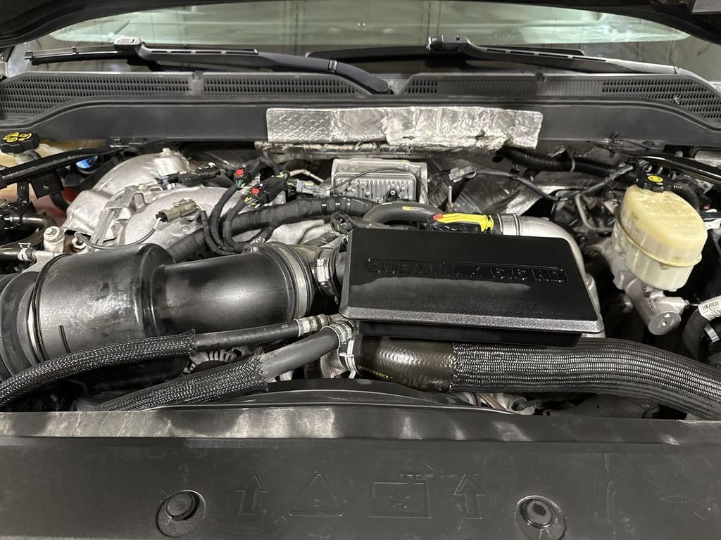 Used 2018 Chevrolet Silverado 2500 LT w/ Midnight Edition image 24