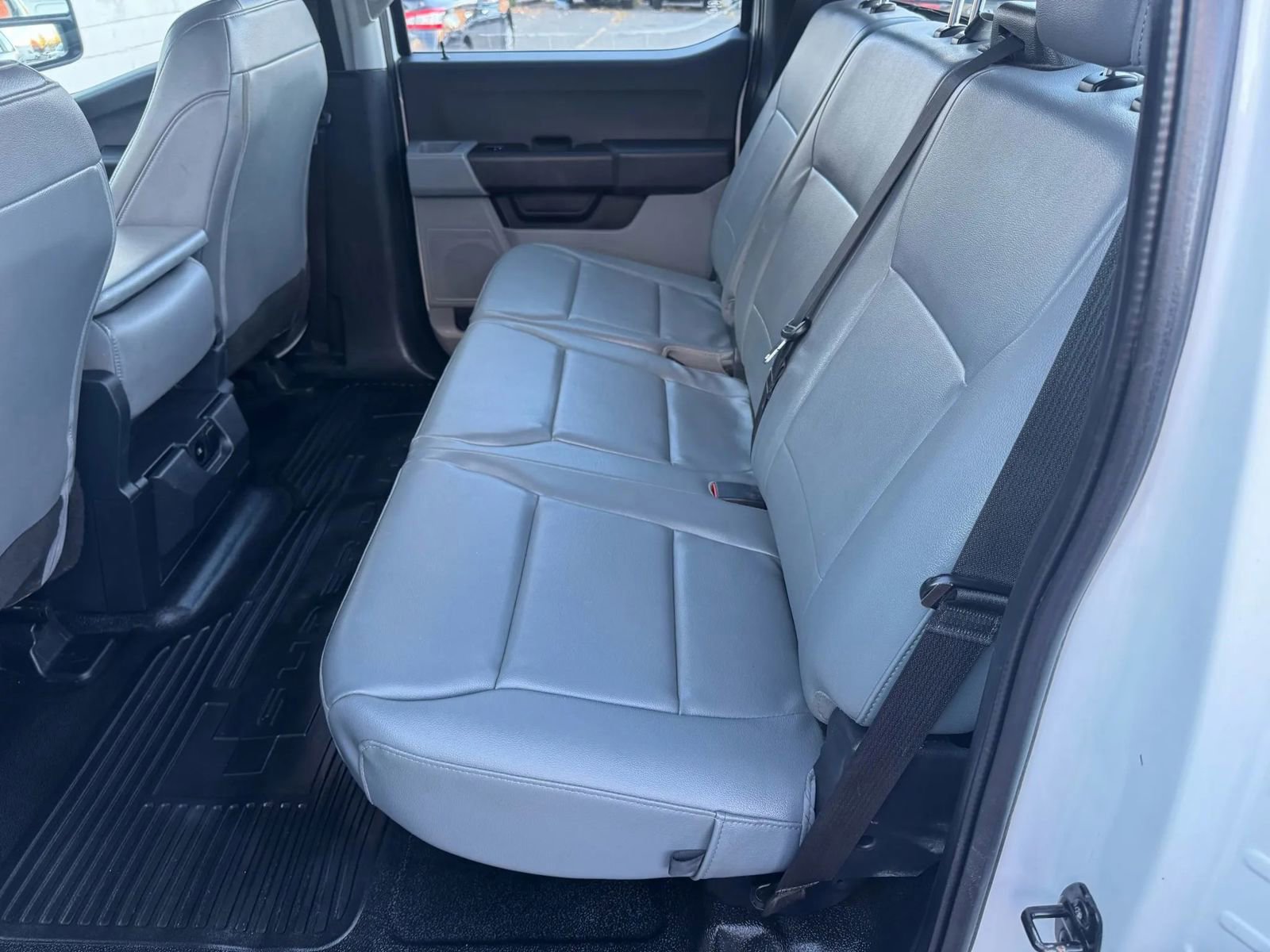 Used 2023 Ford F250 XL image 4