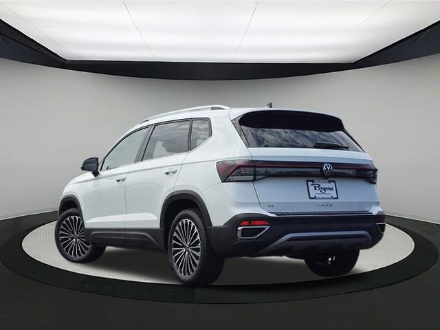 New 2025 Volkswagen Taos SE image 5