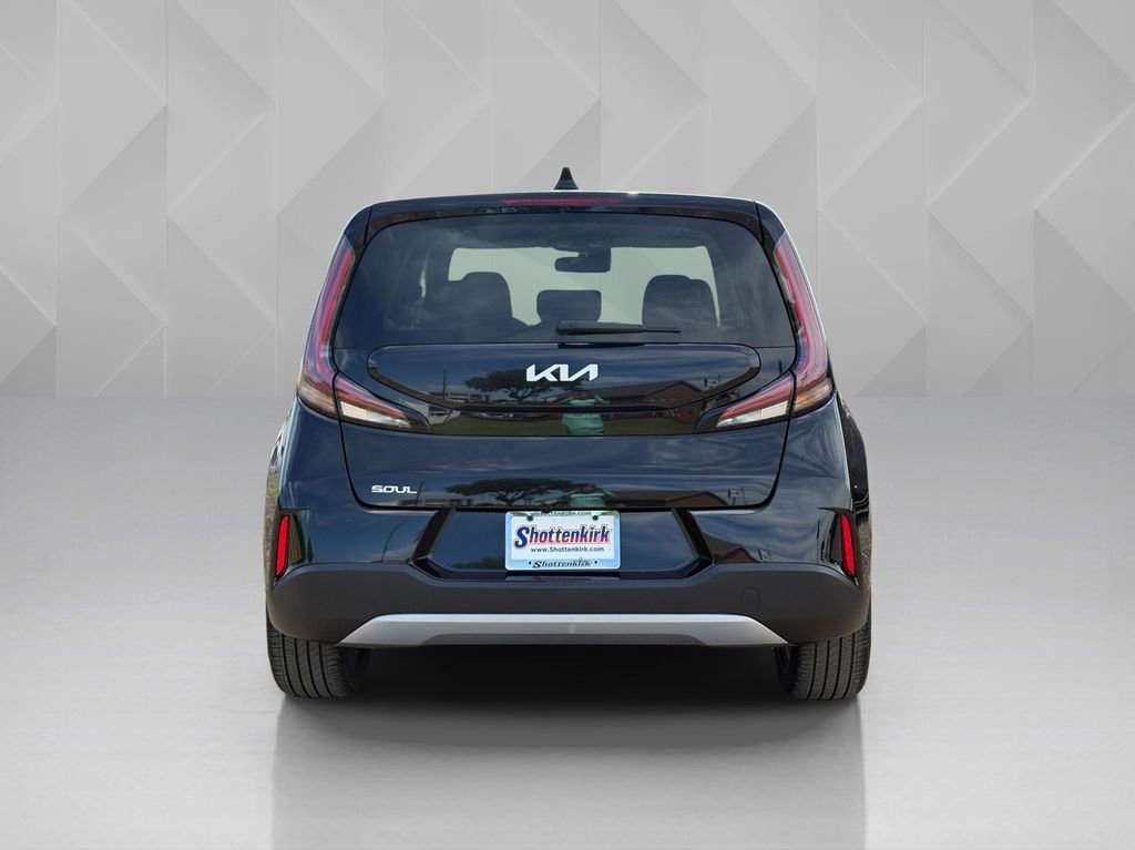Used 2024 Kia Soul LX w/ Option Group 015 FWD image 6
