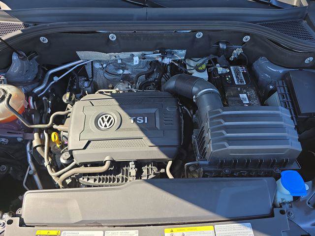 Used 2022 Volkswagen Atlas Cross Sport SEL R-Line AWD/4WD image 34