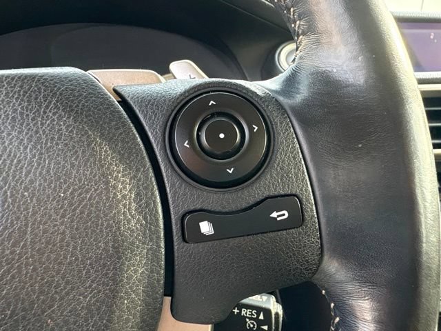 Used 2016 Lexus IS 200t RWD image 14