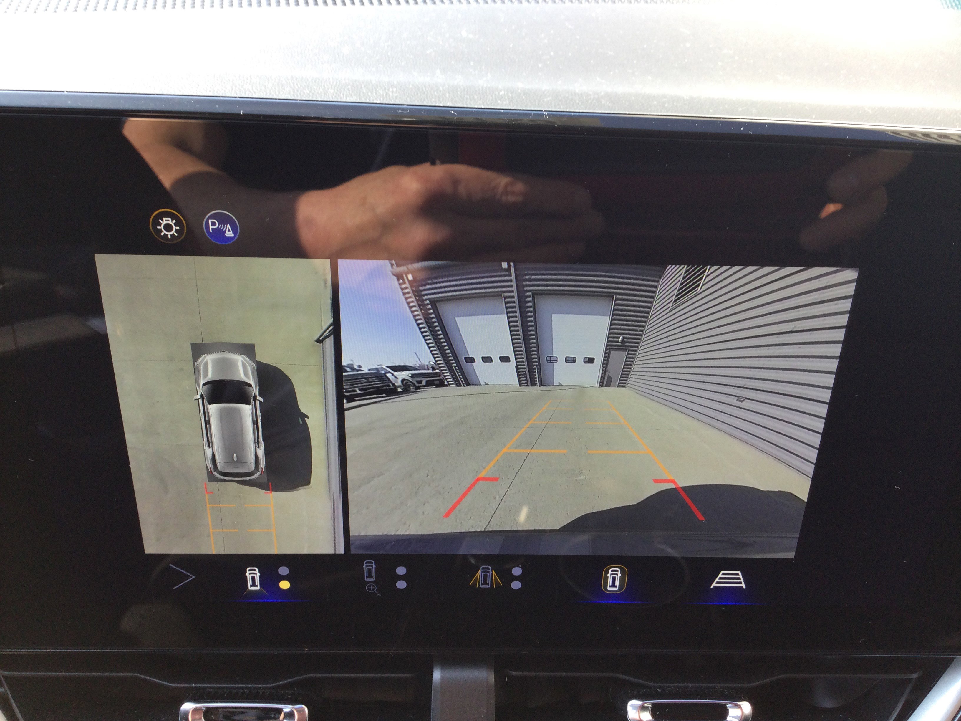 New 2026 Chevrolet Equinox LT w/ Convenience Package II image 18