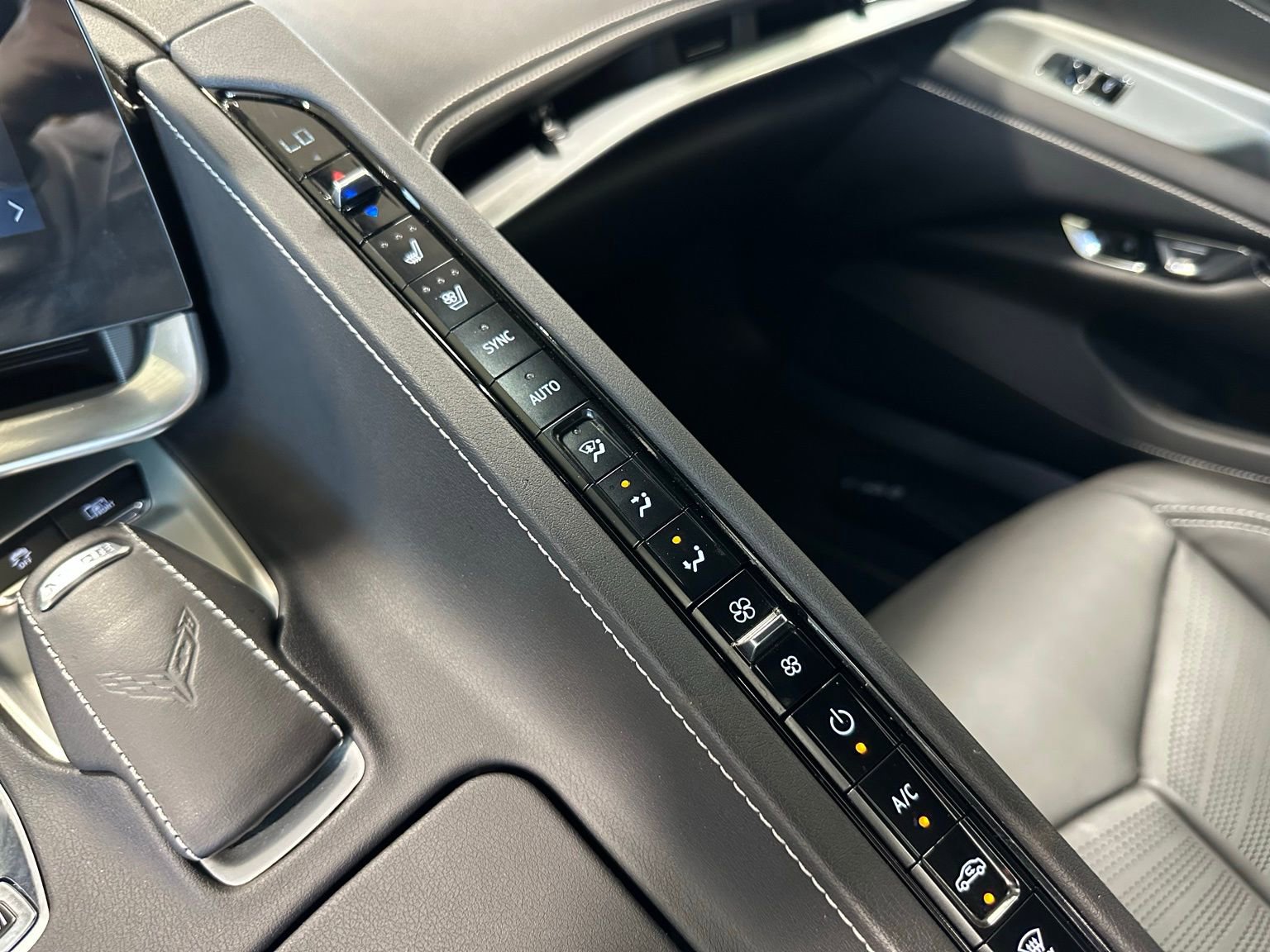 Used 2025 Chevrolet Corvette E-Ray image 31