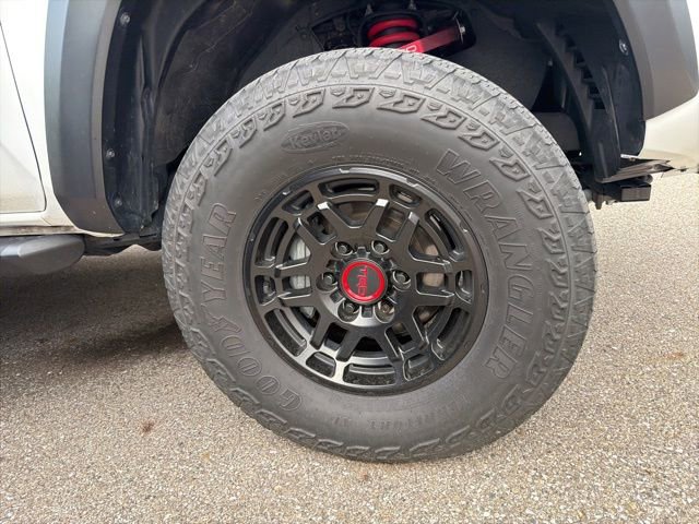 Used 2022 Toyota Tacoma TRD Pro image 2