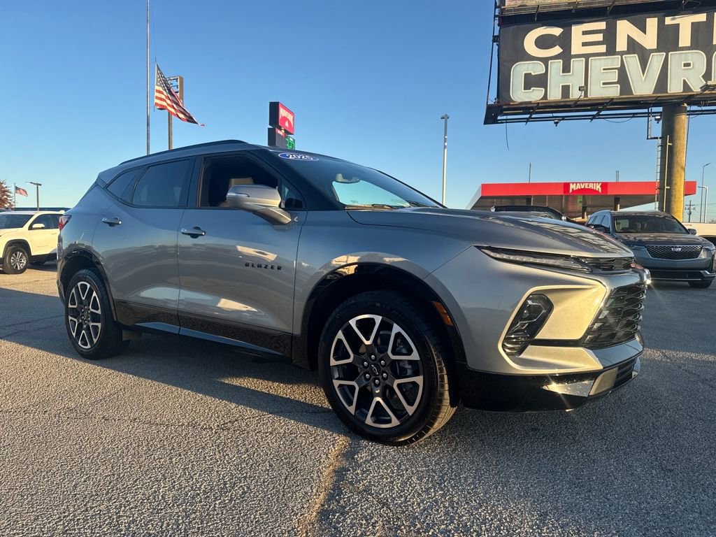 Used 2025 Chevrolet Blazer RS image 11