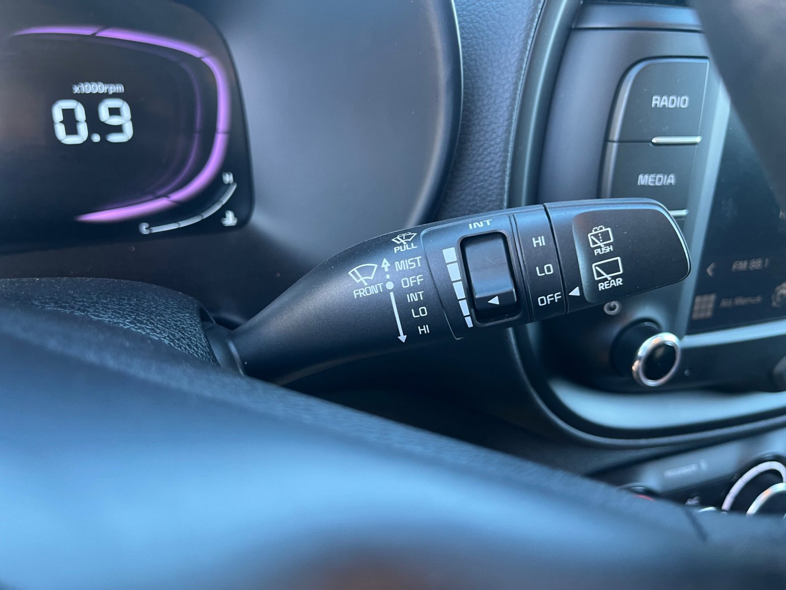 Used 2025 Kia Soul LX image 11