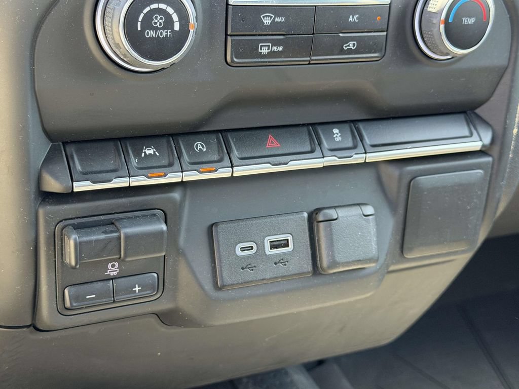 Used 2024 Chevrolet Silverado 1500 W/T w/ WT Value Package AWD/4WD image 29