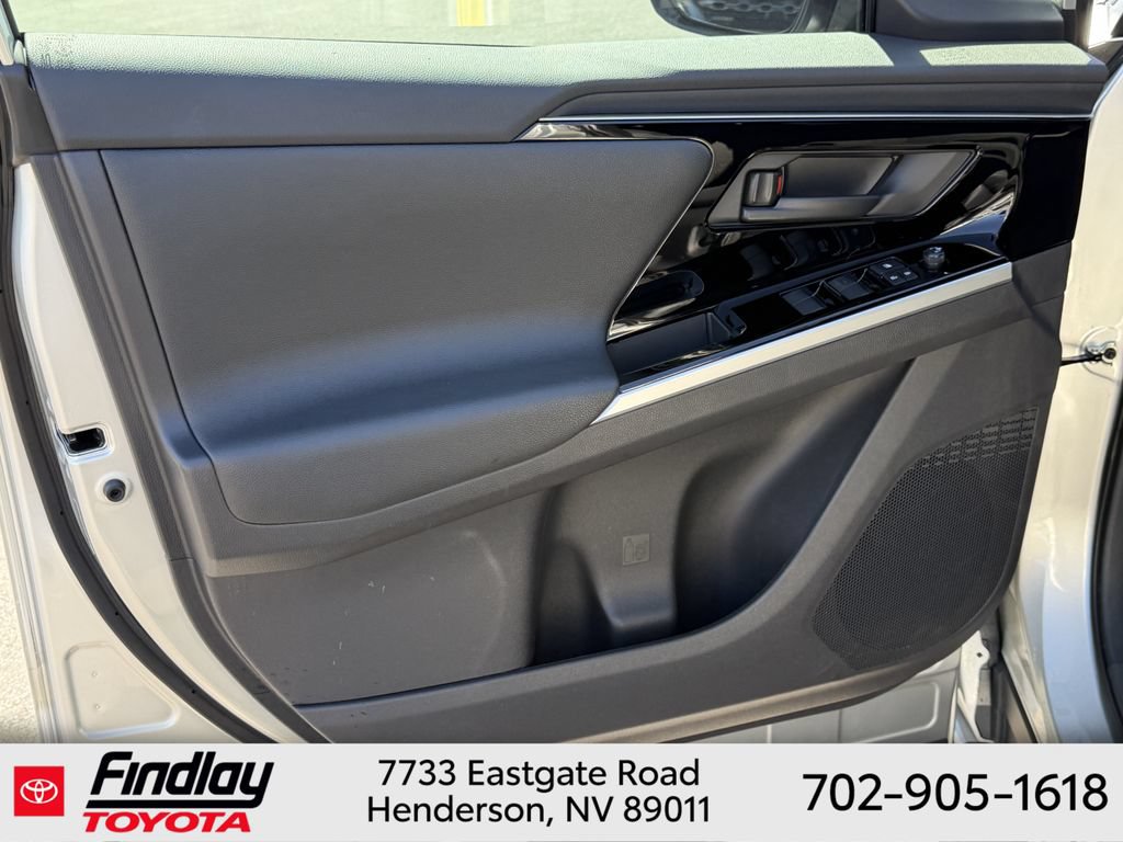 Certified 2024 Toyota bZ4X AWD w/ Weather Package image 20