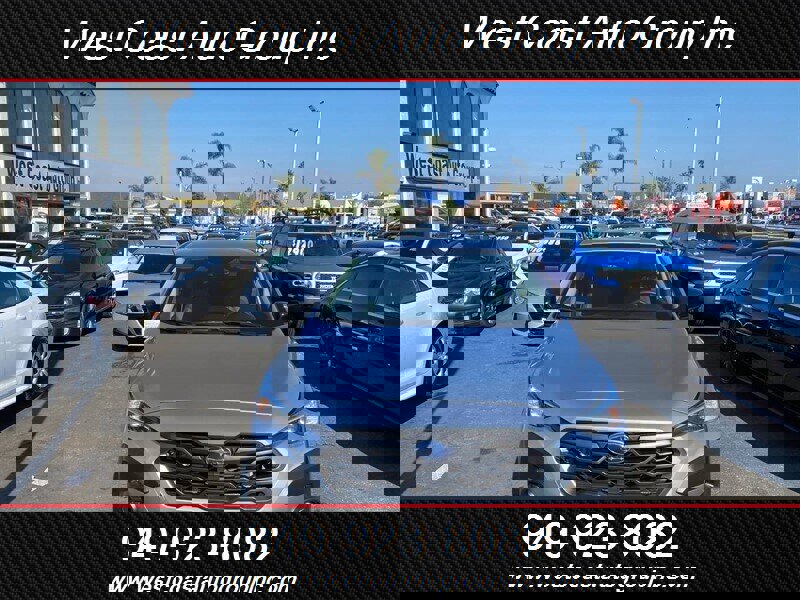 Used 2025 Subaru Crosstrek 2.0i image 3