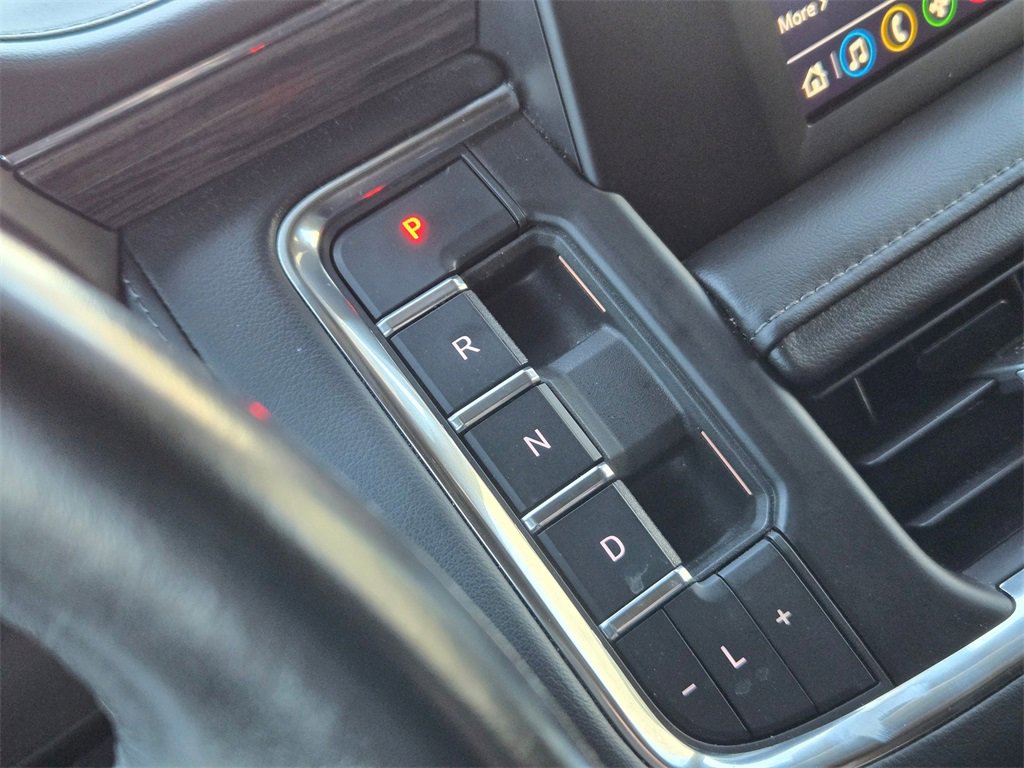 Used 2023 Chevrolet Suburban LS image 18