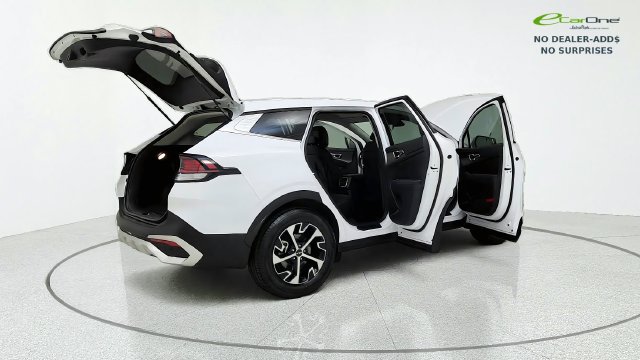 Used 2025 Kia Sportage EX FWD image 19