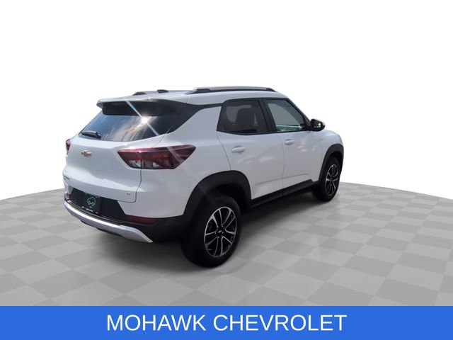 Certified 2024 Chevrolet TrailBlazer LT w/ LT Cold Weather Package AWD/4WD image 9