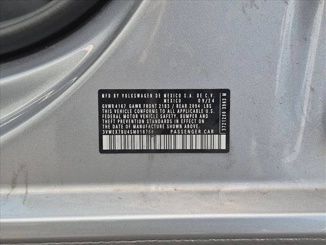 Used 2025 Volkswagen Jetta SE FWD image 23