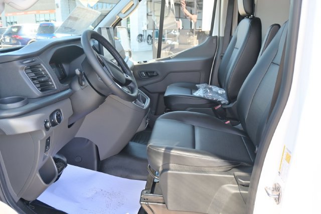 New 2027 Ford Transit 250 148 Medium Roof RWD image 13