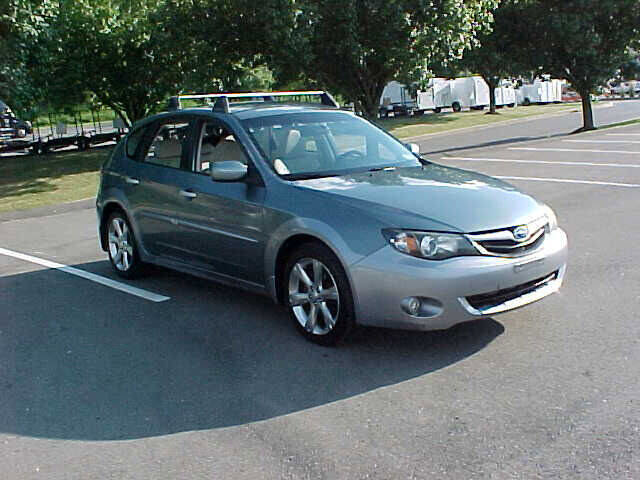 Used 2010 Subaru Impreza Outback Sport image 2