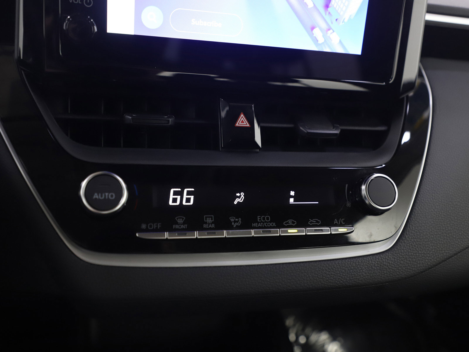 Used 2024 Toyota Corolla LE image 21