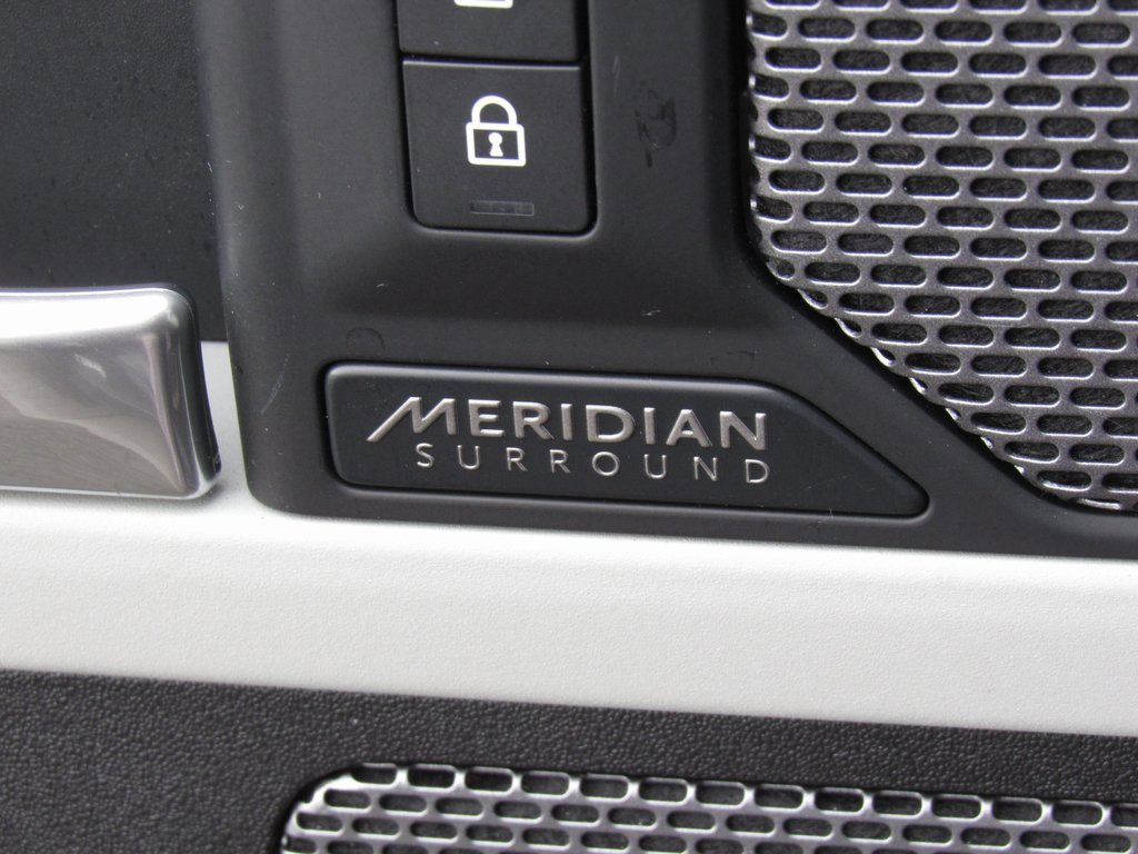 Used 2022 Land Rover Defender 110 X-Dynamic HSE image 35