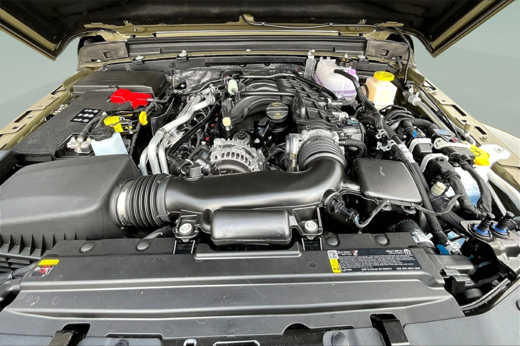 New 2025 Jeep Gladiator Sport AWD/4WD image 10