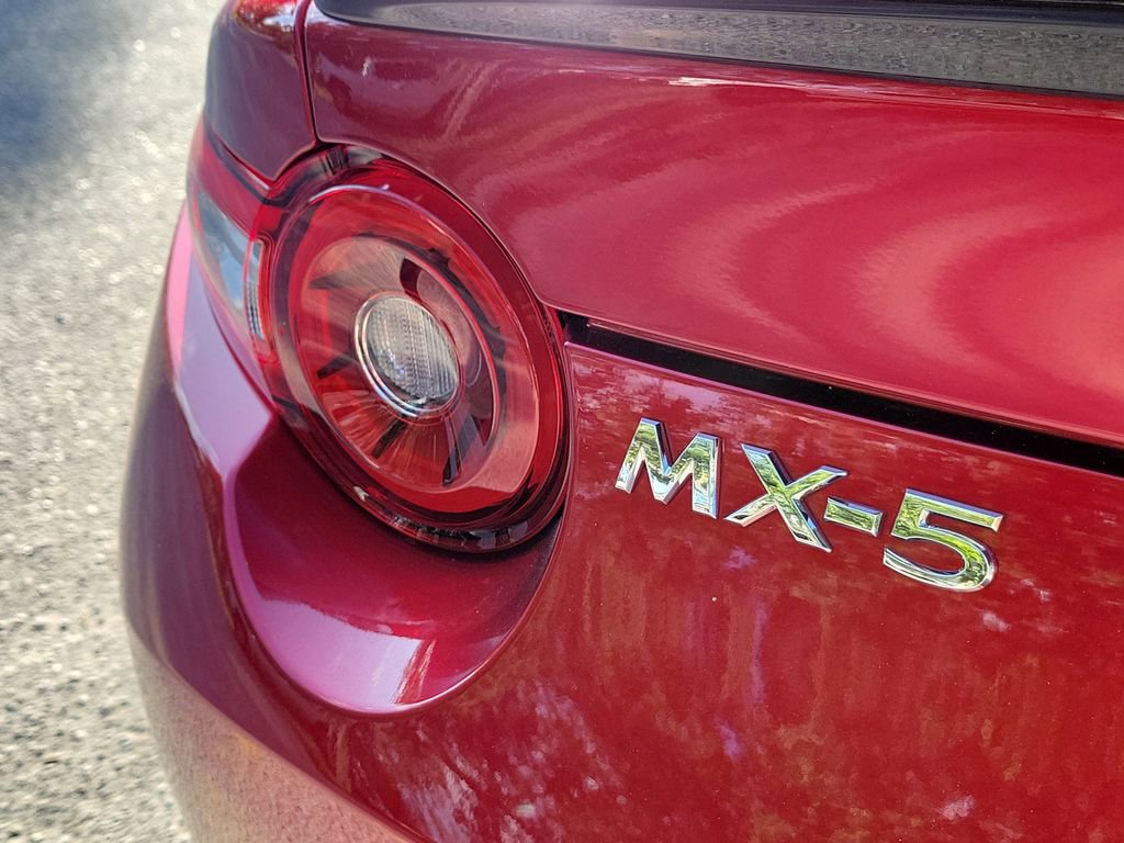 New 2026 MAZDA MX-5 Miata Club w/ Interior Package RWD image 12