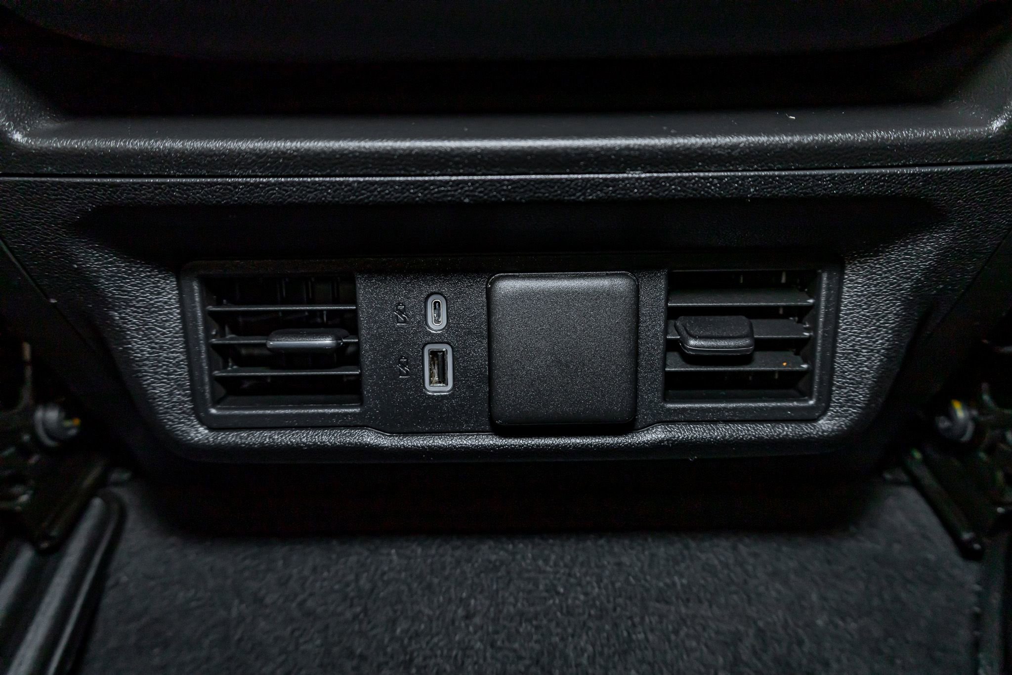 Used 2024 GMC Sierra 1500 Elevation image 27