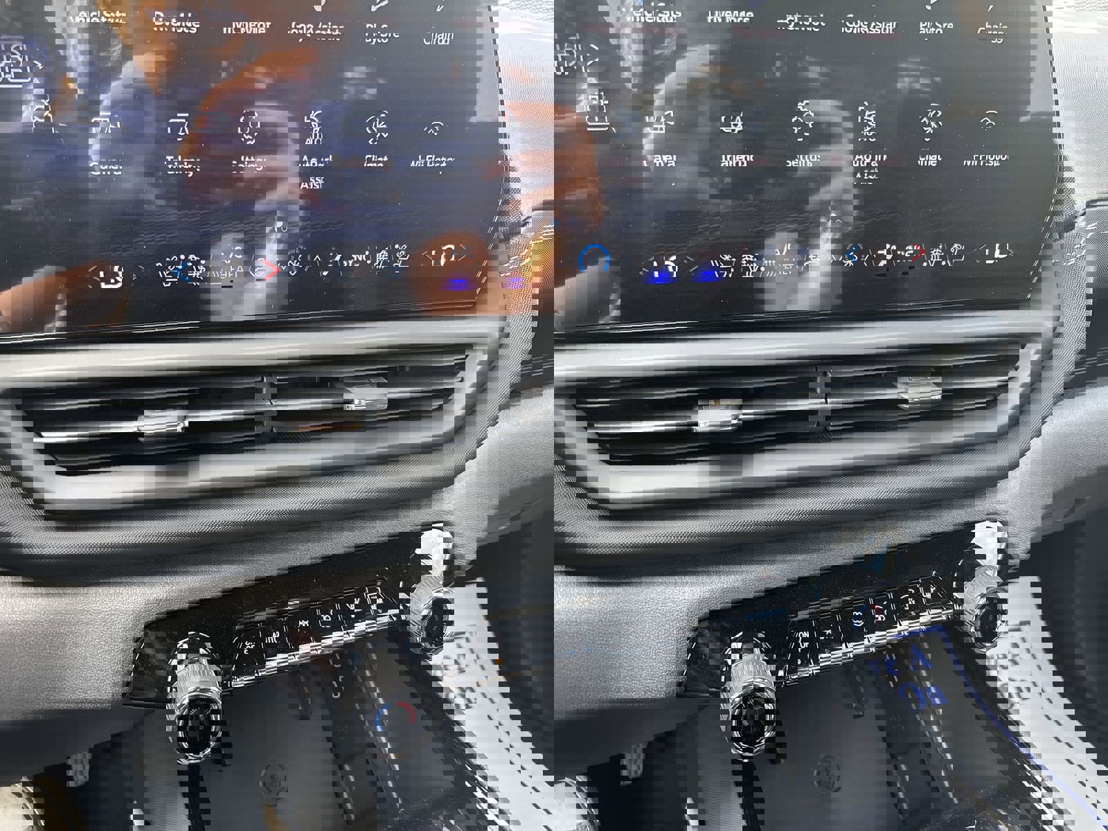 New 2026 Chevrolet Silverado EV LT w/ Premium Package image 21