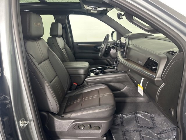 New 2026 Chevrolet Suburban High Country w/ Sun And Tow Package image 11