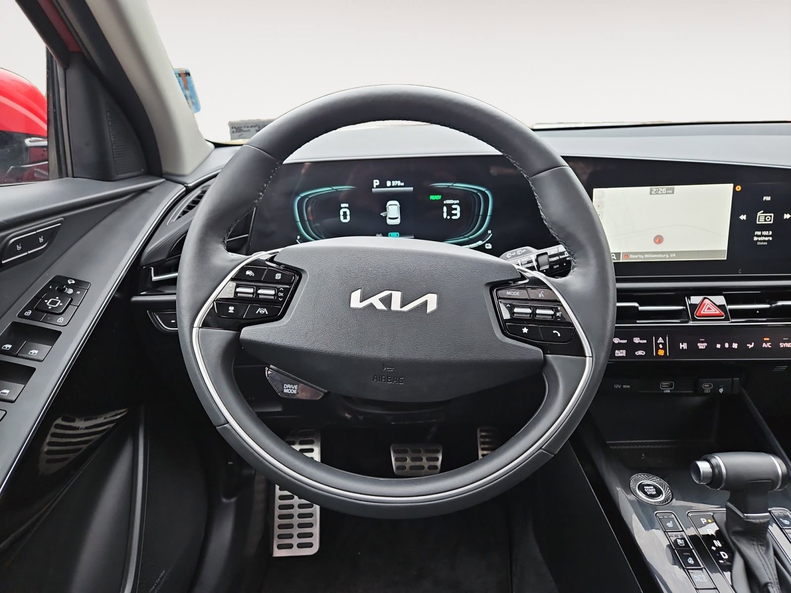 Used 2023 Kia Niro SX Touring image 12