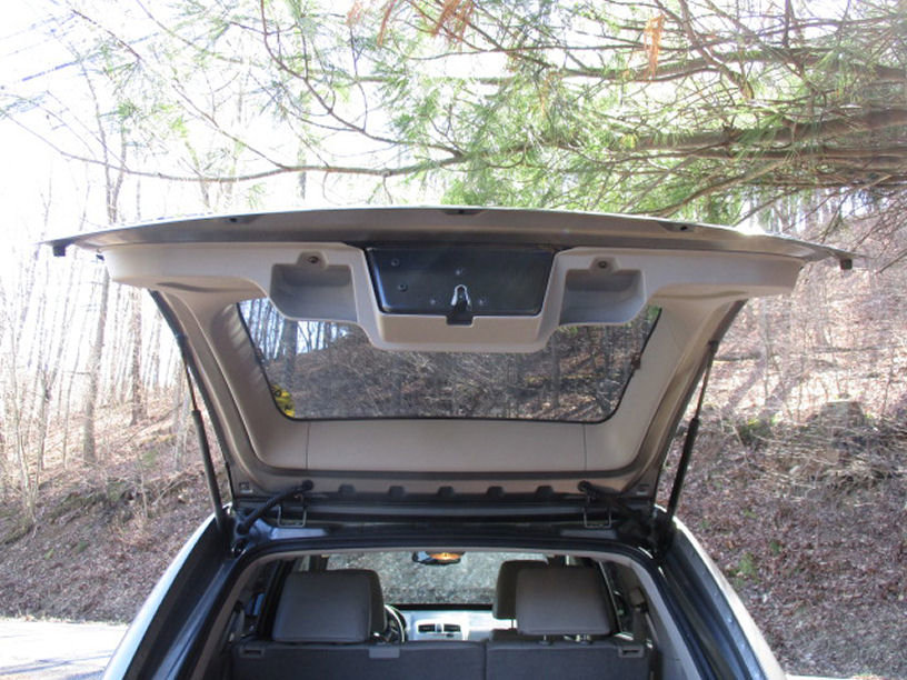 Used 2005 Chevrolet Equinox LT w/ Preferred Equipment Group image 9